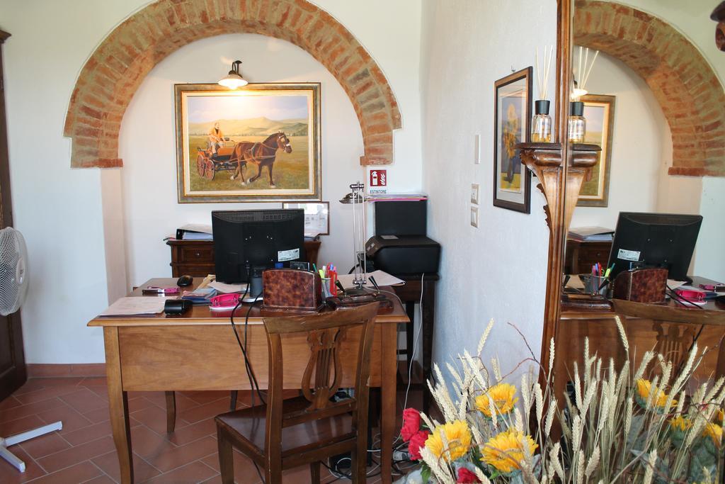 Il Grifone A Cortona Residence Bagian luar foto