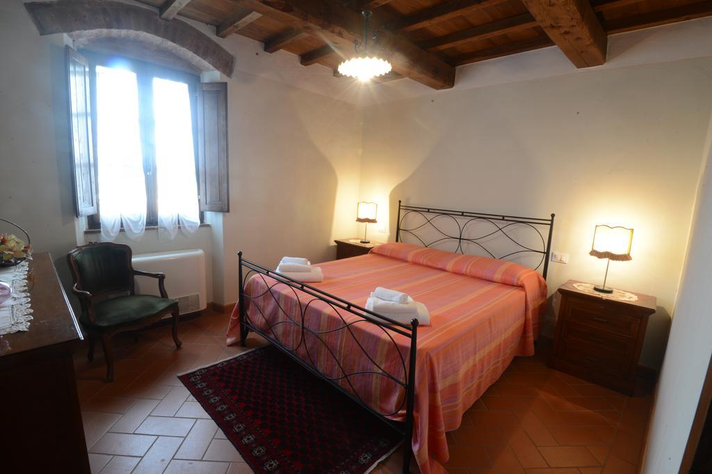 Il Grifone A Cortona Residence Bagian luar foto